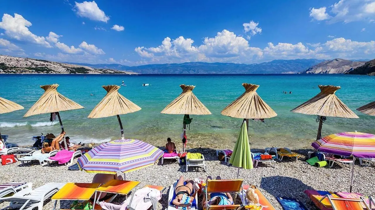 Apartments Myrjam Baška 0*,